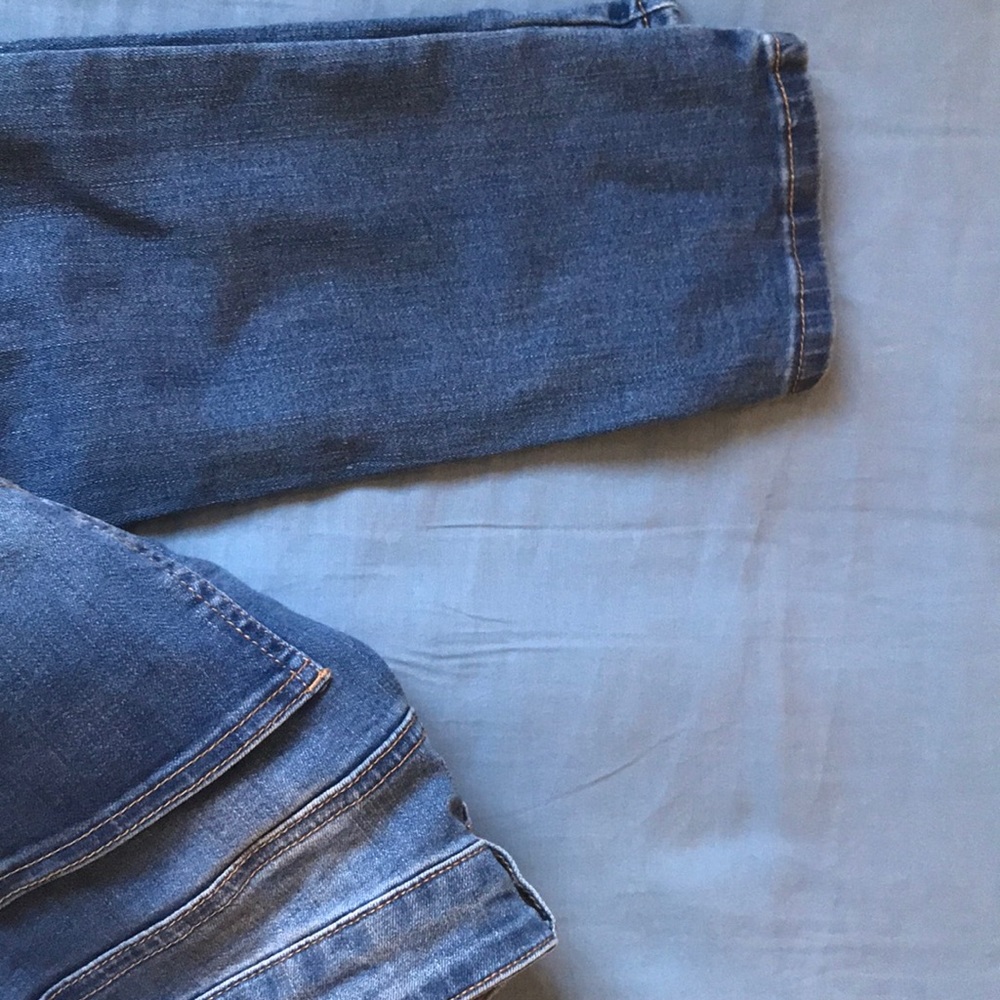 Mid rise denim jeans